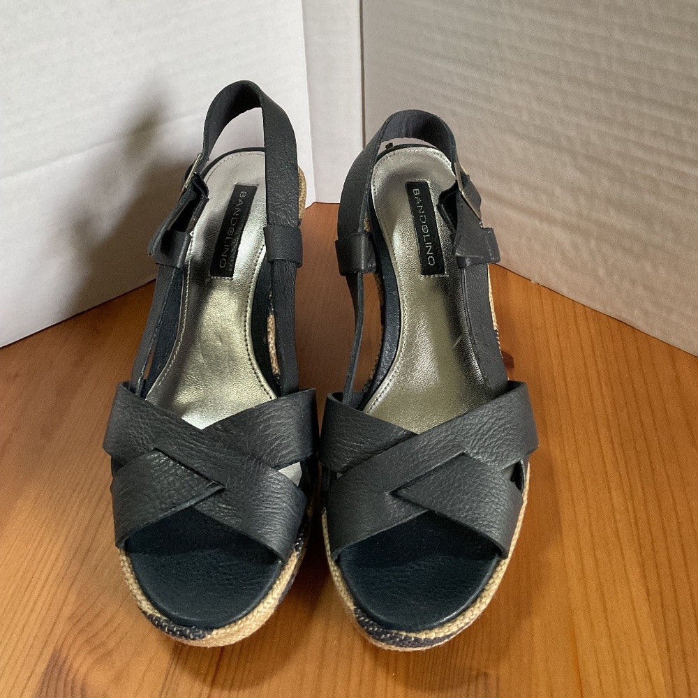 Bandolino platform sandals